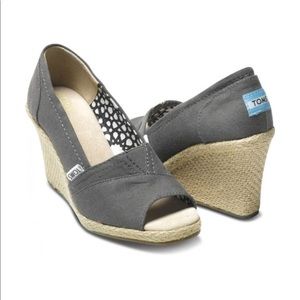 Toms Wedges